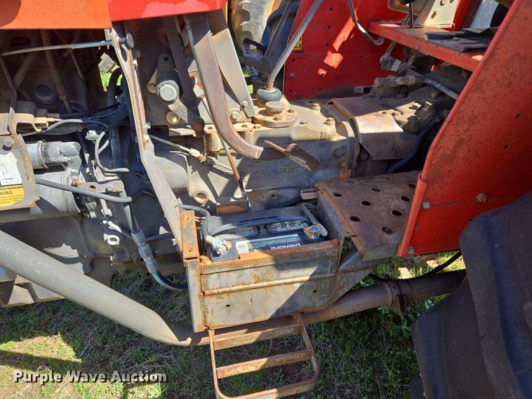 image for item EL5549 1992 Massey Ferguson 375 tractor