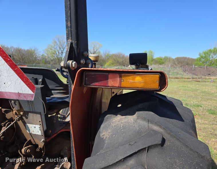 image for item EL5549 1992 Massey Ferguson 375 tractor