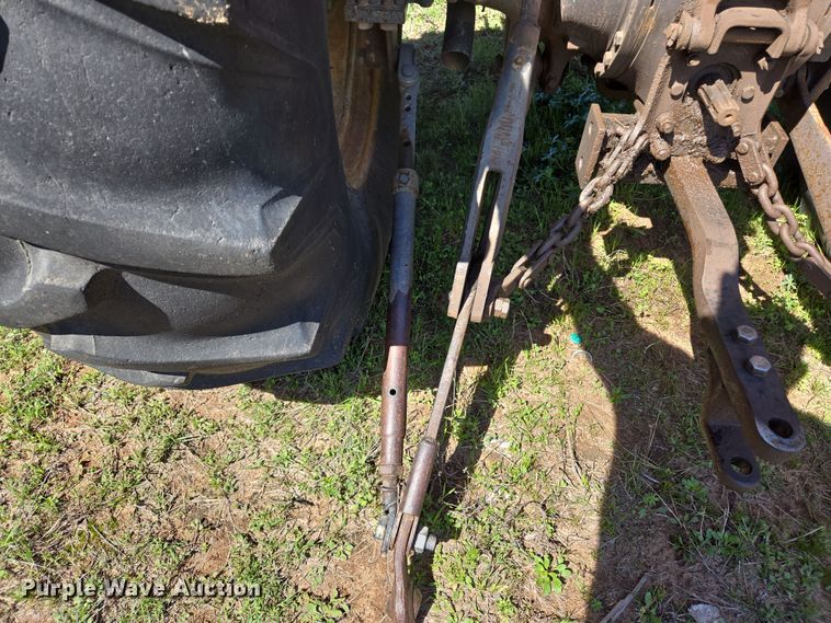 image for item EL5549 1992 Massey Ferguson 375 tractor