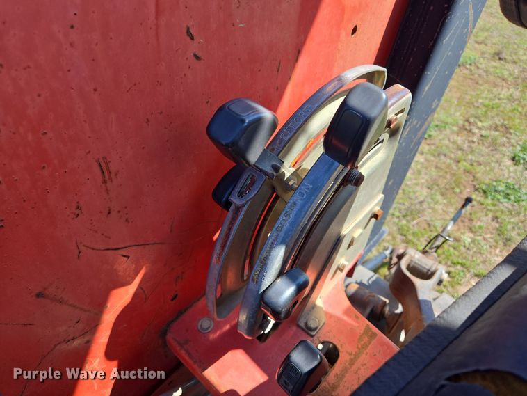 image for item EL5549 1992 Massey Ferguson 375 tractor