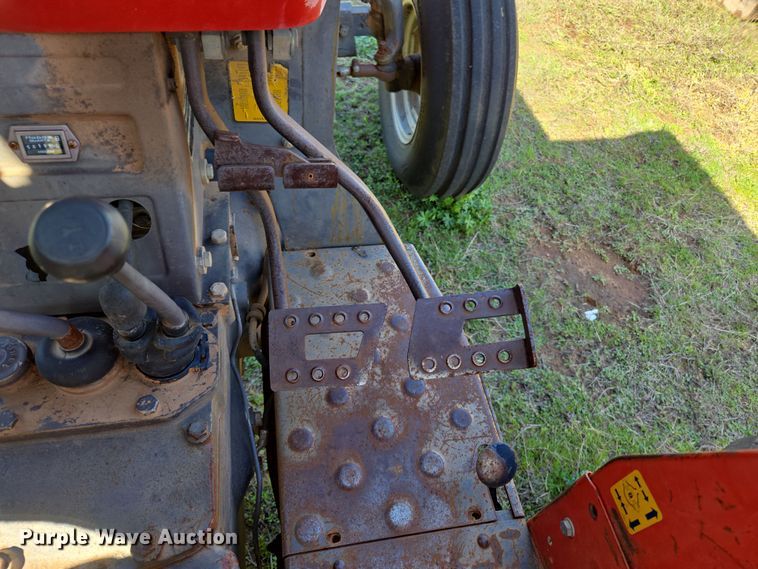 image for item EL5549 1992 Massey Ferguson 375 tractor