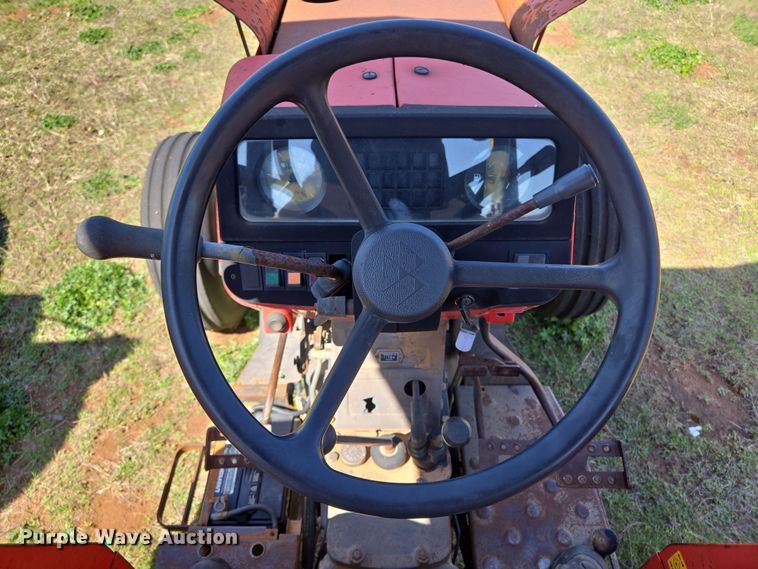 image for item EL5549 1992 Massey Ferguson 375 tractor