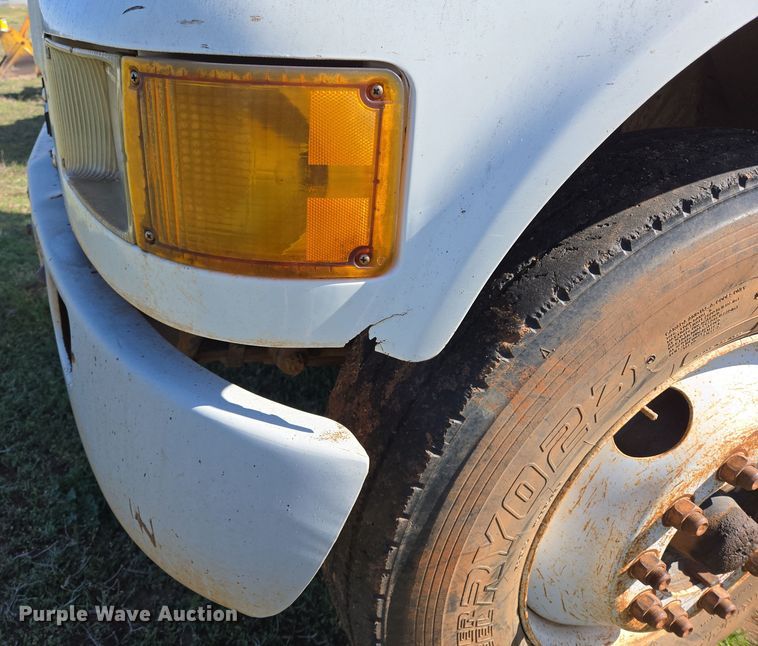 image for item EL5551 1997 International 4900 dump truck