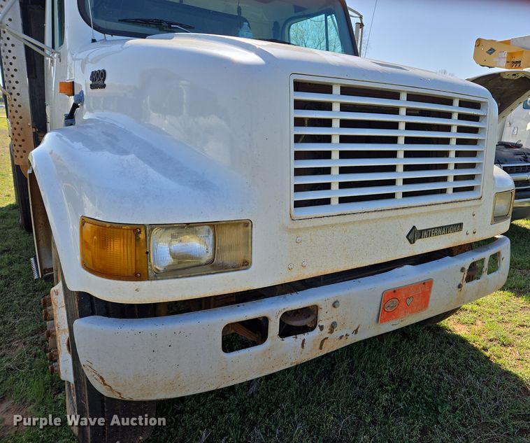 image for item EL5551 1997 International 4900 dump truck