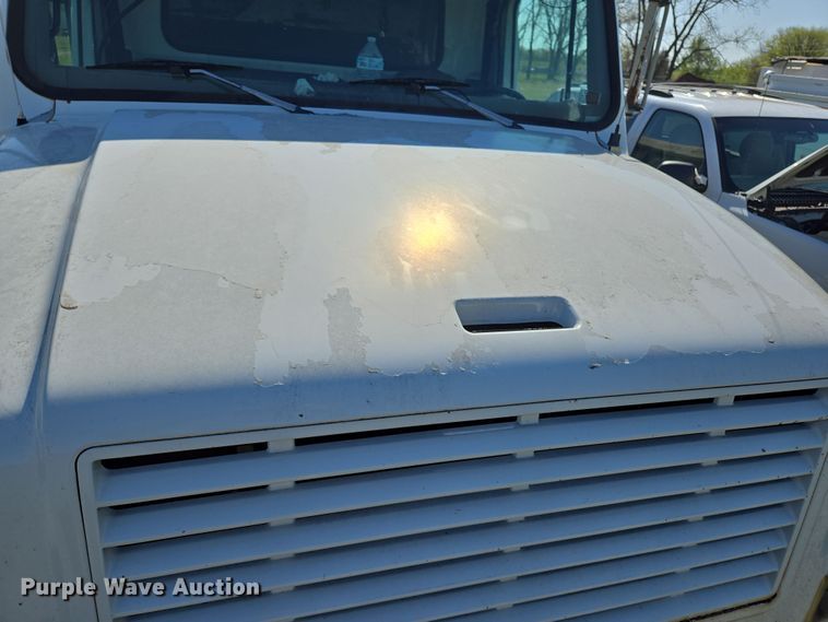 image for item EL5551 1997 International 4900 dump truck