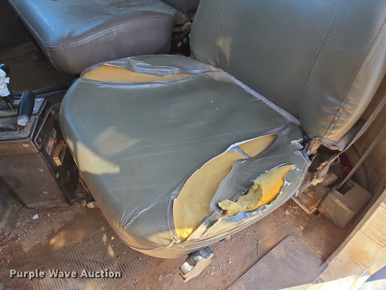 image for item EL5551 1997 International 4900 dump truck