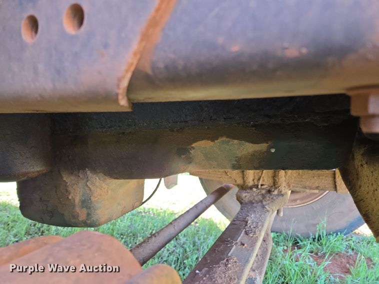 image for item EL5551 1997 International 4900 dump truck