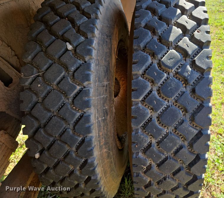 image for item EL5551 1997 International 4900 dump truck