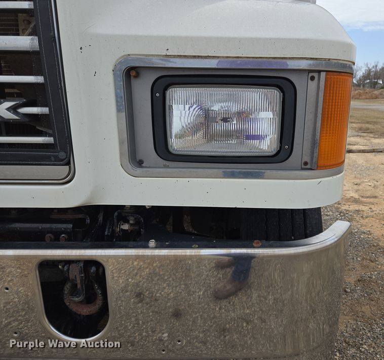 image for item EL5696 2008 Mack CHU613 semi truck