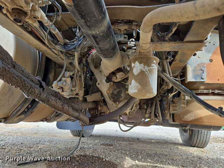 image for item EL5696 2008 Mack CHU613 semi truck