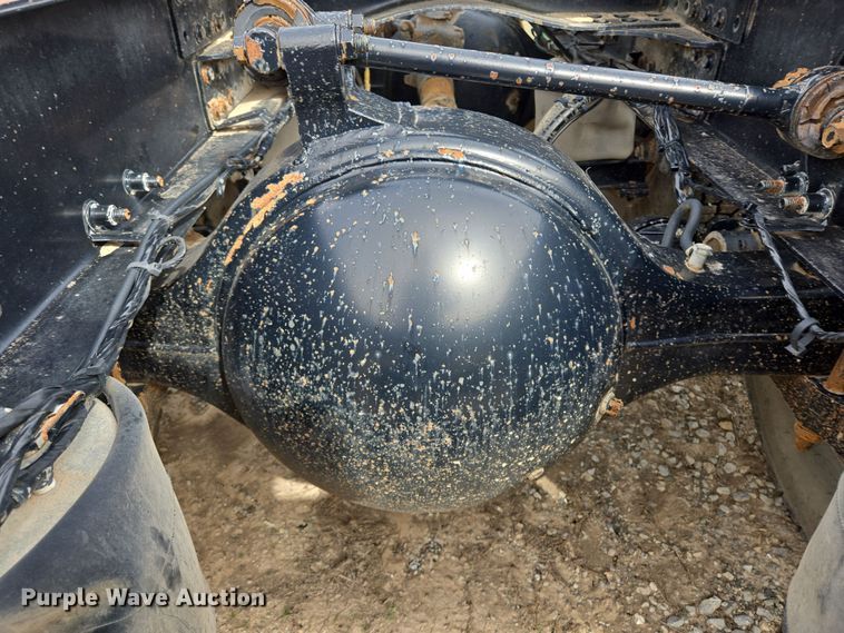 image for item EL5696 2008 Mack CHU613 semi truck