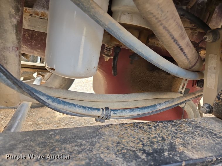 image for item EL5696 2008 Mack CHU613 semi truck