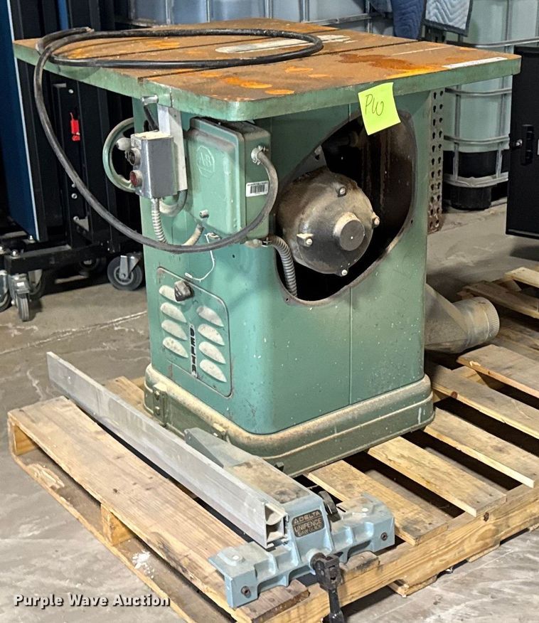 image for item EM3512 Delta table saw