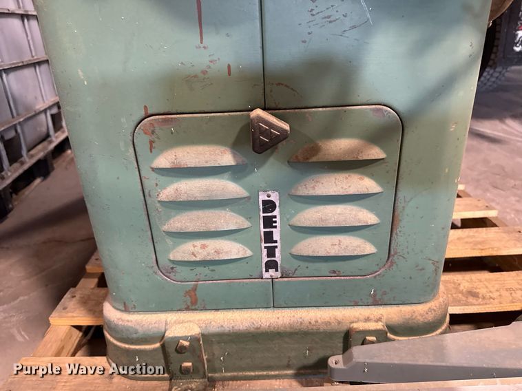 image for item EM3512 Delta table saw