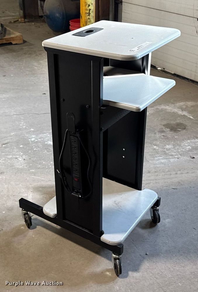 image for item EM3516 (7) computer tables