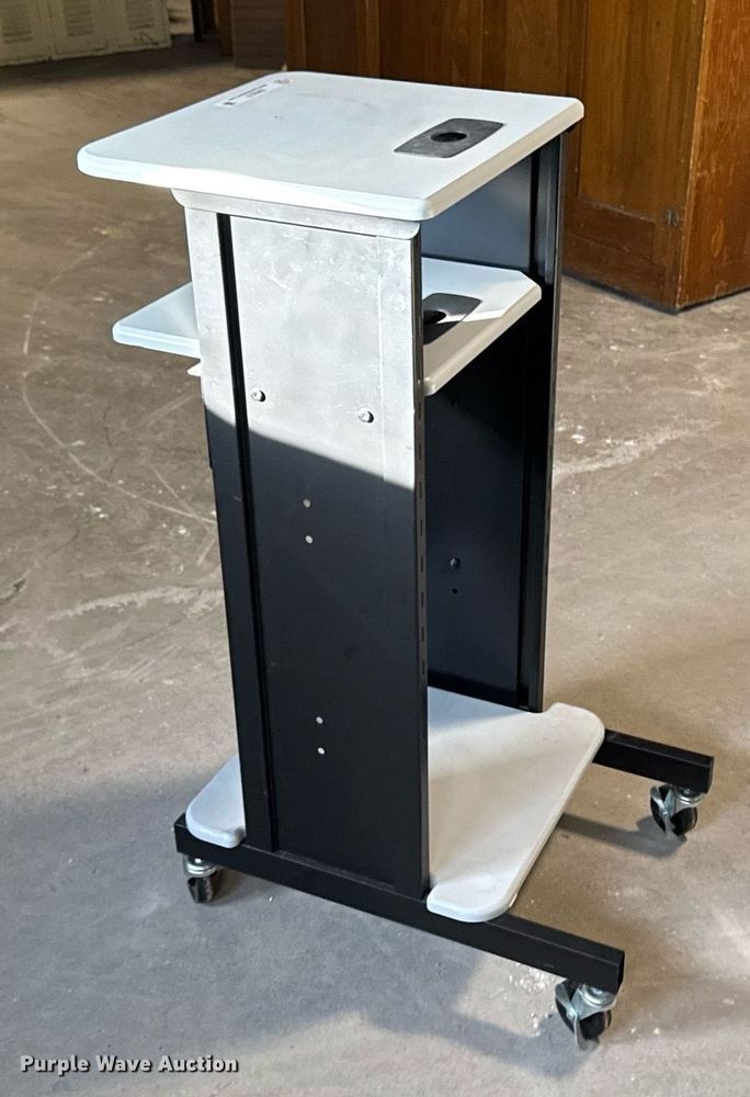 image for item EM3516 (7) computer tables