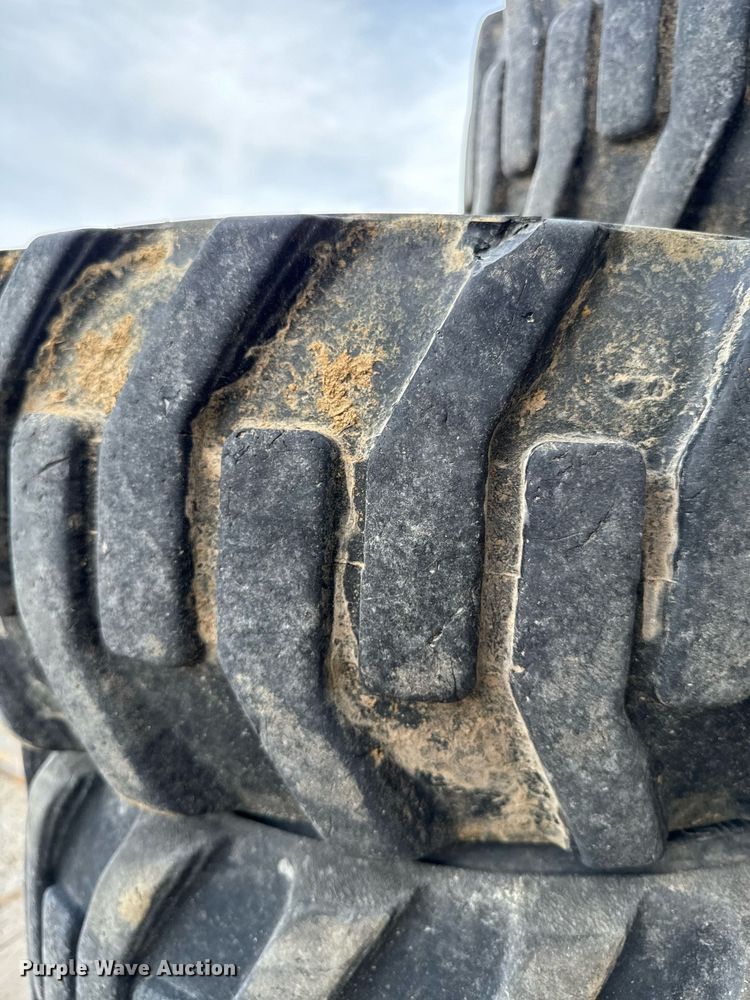 image for item EM3656 (5) 27x10.5-15 tires and wheels