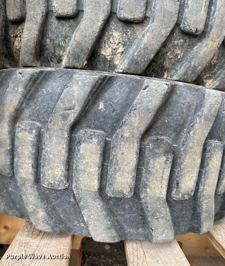 image for item EM3656 (5) 27x10.5-15 tires and wheels