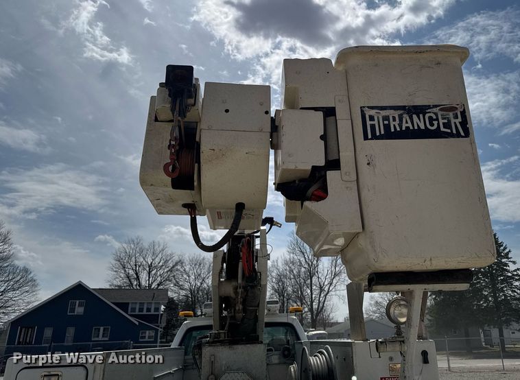 image for item EM3717 2008 Ford F550 Super Duty XLT bucket truck