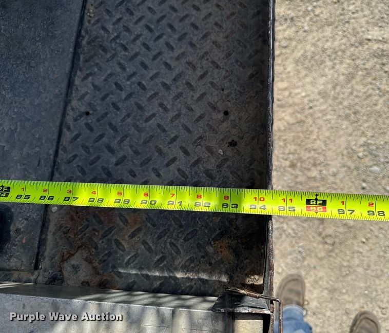 image for item EM3717 2008 Ford F550 Super Duty XLT bucket truck