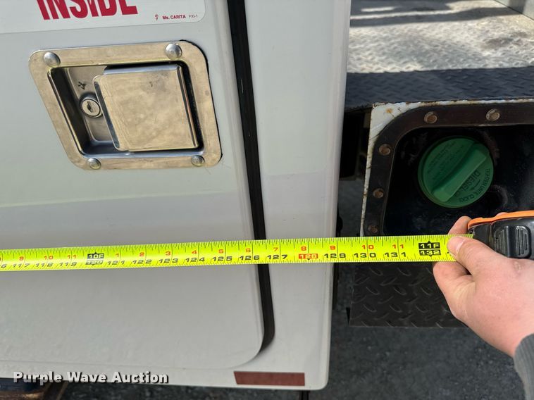 image for item EM3717 2008 Ford F550 Super Duty XLT bucket truck