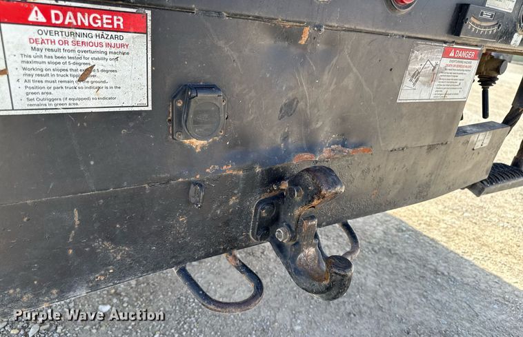 image for item EM3717 2008 Ford F550 Super Duty XLT bucket truck