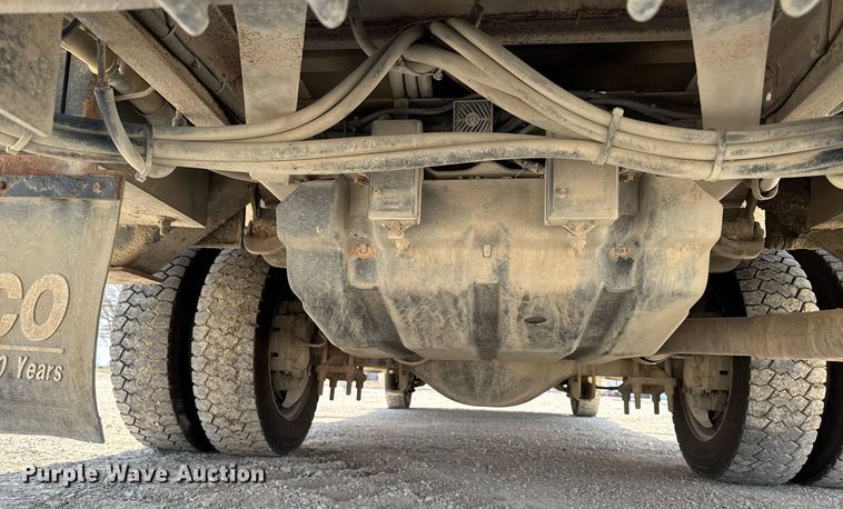 image for item EM3717 2008 Ford F550 Super Duty XLT bucket truck