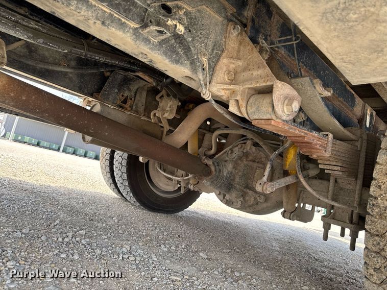 image for item EM3717 2008 Ford F550 Super Duty XLT bucket truck