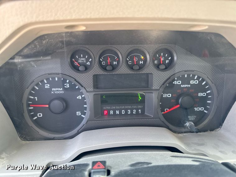 image for item EM3717 2008 Ford F550 Super Duty XLT bucket truck