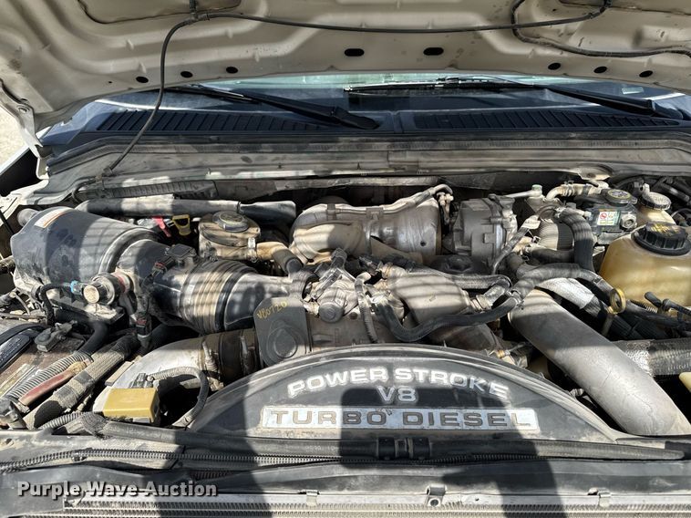 image for item EM3717 2008 Ford F550 Super Duty XLT bucket truck