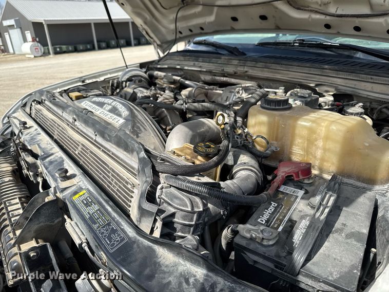 image for item EM3717 2008 Ford F550 Super Duty XLT bucket truck