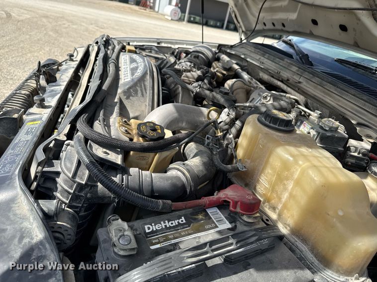 image for item EM3717 2008 Ford F550 Super Duty XLT bucket truck