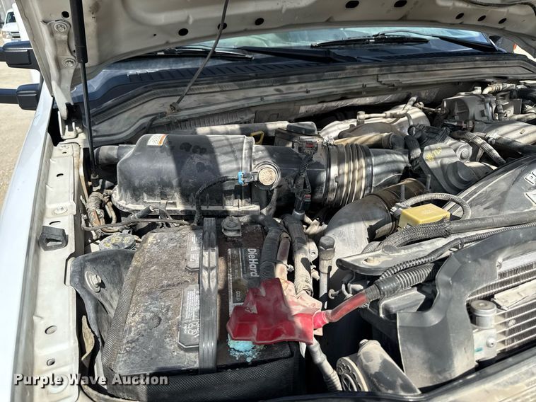 image for item EM3717 2008 Ford F550 Super Duty XLT bucket truck