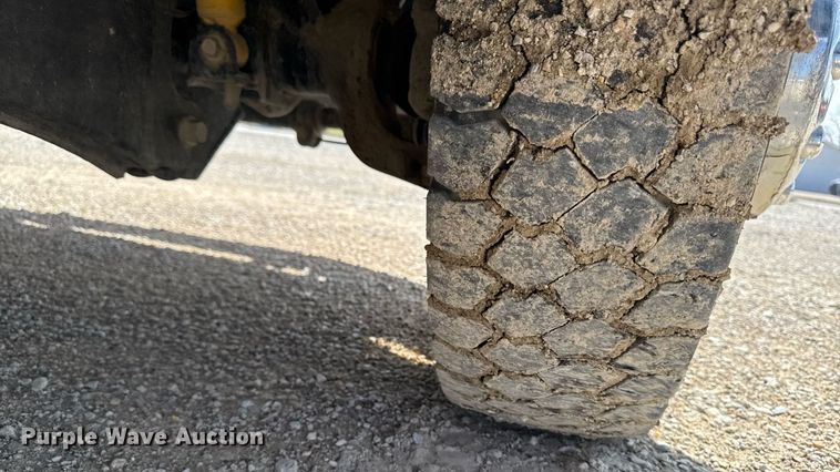 image for item EM3717 2008 Ford F550 Super Duty XLT bucket truck