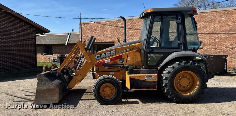 image for item EM3757 2014 Case 570N XT industrial tractor