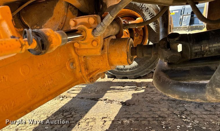 image for item EM3757 2014 Case 570N XT industrial tractor