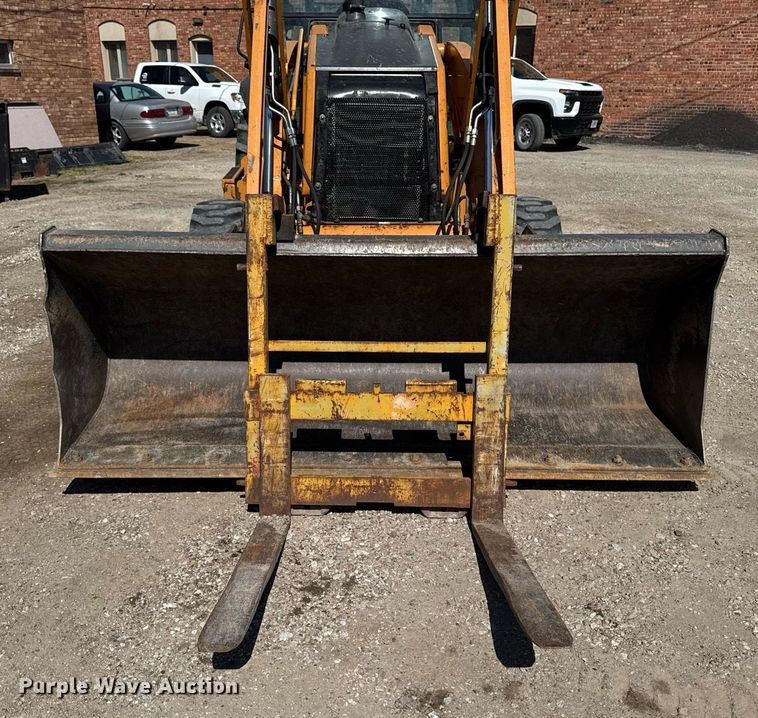 image for item EM3757 2014 Case 570N XT industrial tractor