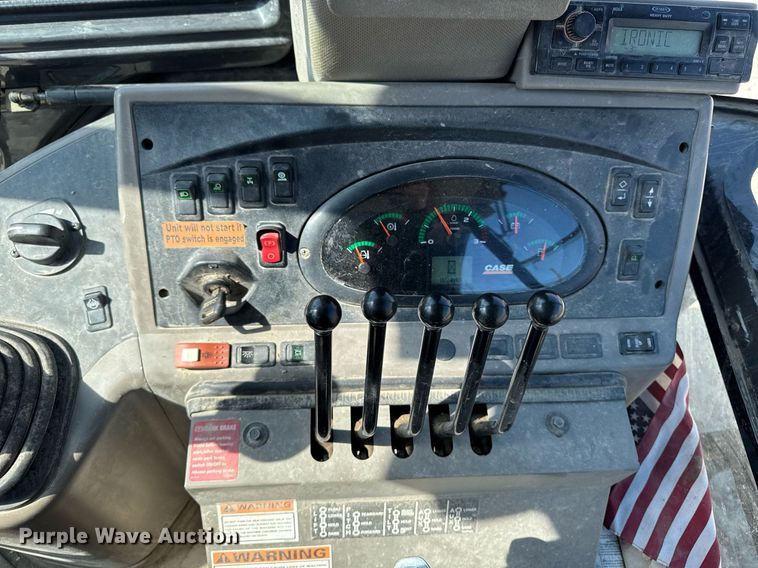 image for item EM3757 2014 Case 570N XT industrial tractor