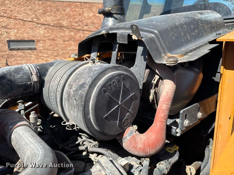 image for item EM3757 2014 Case 570N XT industrial tractor