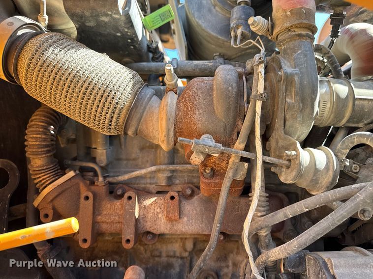 image for item EM3757 2014 Case 570N XT industrial tractor