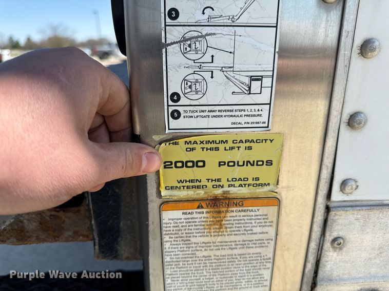 image for item EM3759 2011 Isuzu NPR refrigerated truck