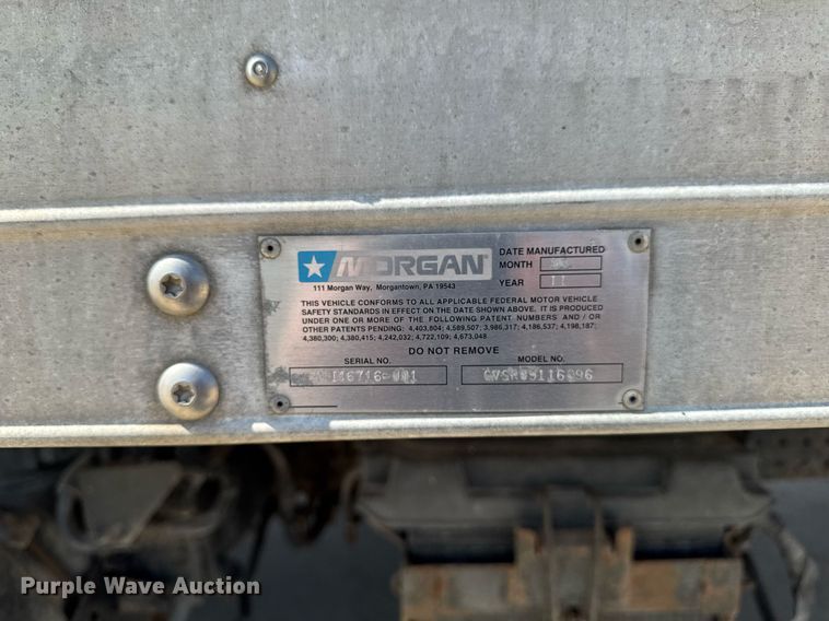 image for item EM3759 2011 Isuzu NPR refrigerated truck