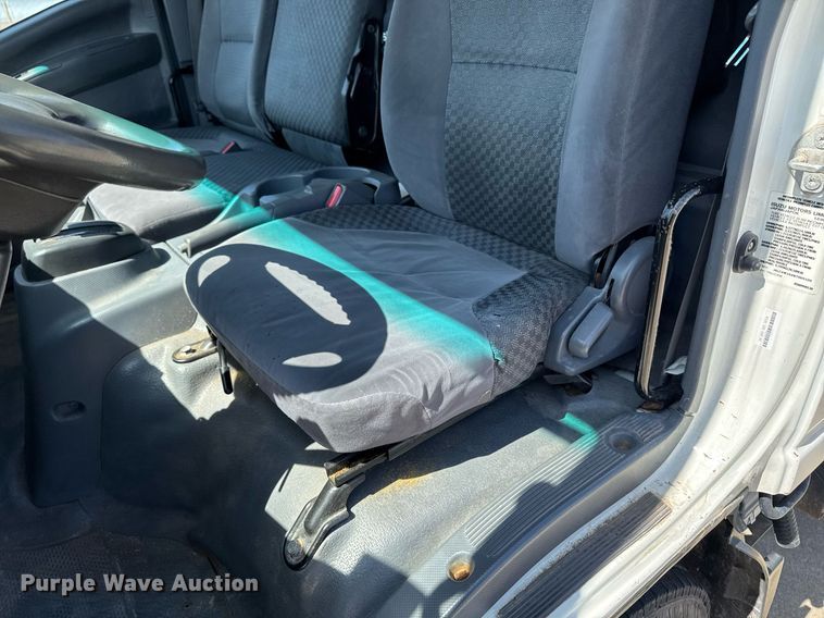 image for item EM3759 2011 Isuzu NPR refrigerated truck