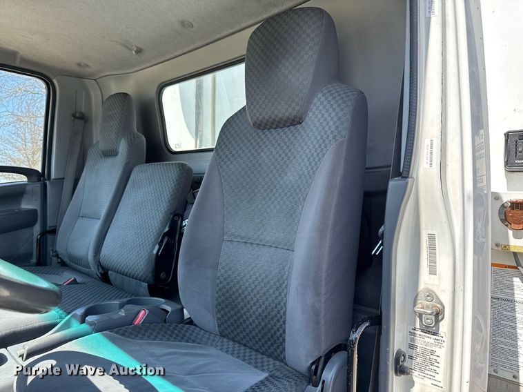 image for item EM3759 2011 Isuzu NPR refrigerated truck