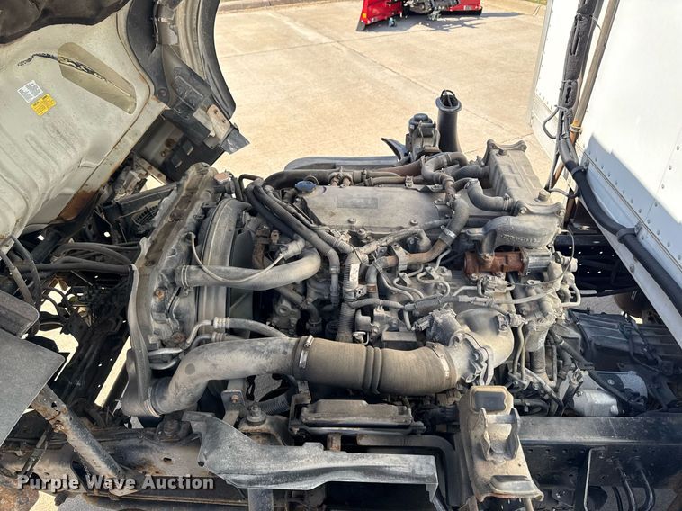 image for item EM3759 2011 Isuzu NPR refrigerated truck