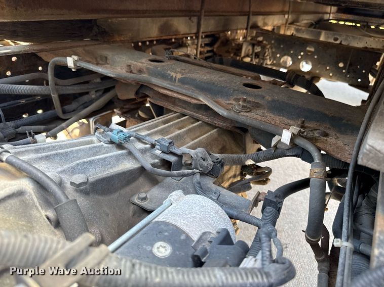 image for item EM3759 2011 Isuzu NPR refrigerated truck