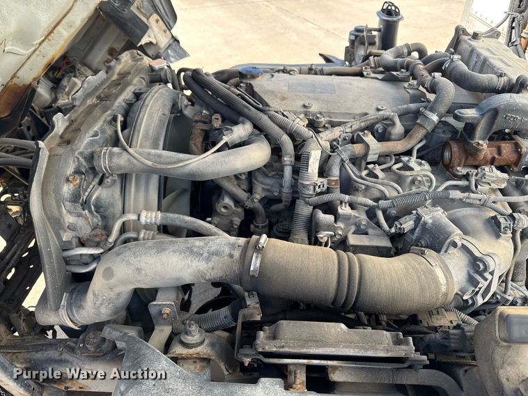 image for item EM3759 2011 Isuzu NPR refrigerated truck