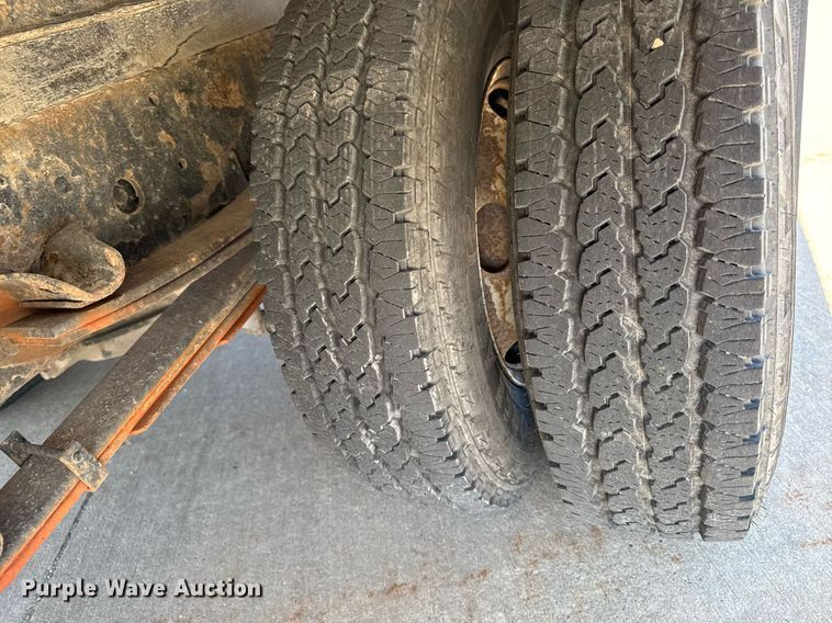 image for item EM3759 2011 Isuzu NPR refrigerated truck