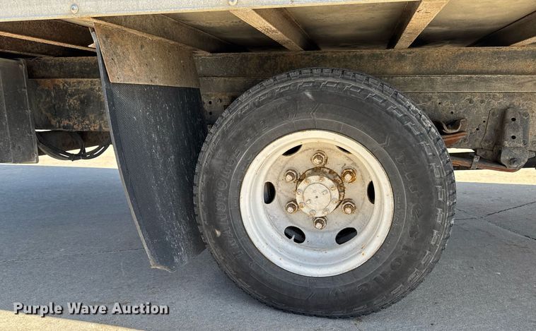 image for item EM3759 2011 Isuzu NPR refrigerated truck