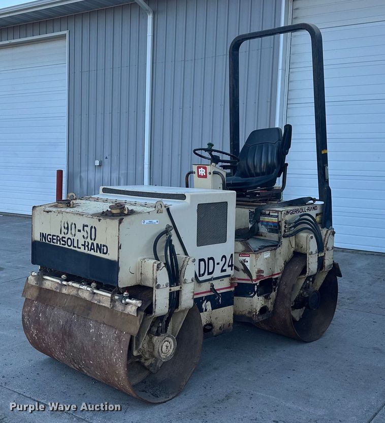 image for item EN3011 1993 Ingersoll Rand  DD24 double drum vibratory roller